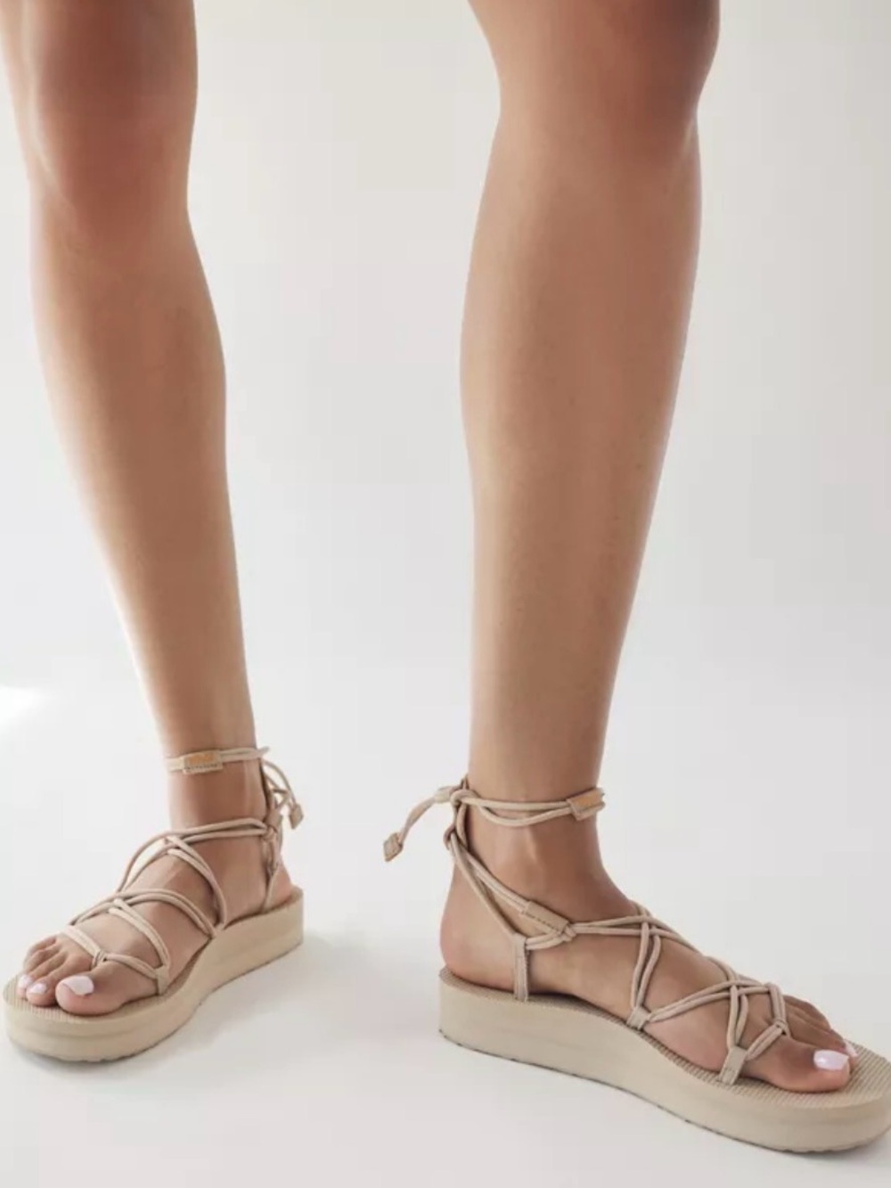Teva midform infinity sandal. Taupe size 7